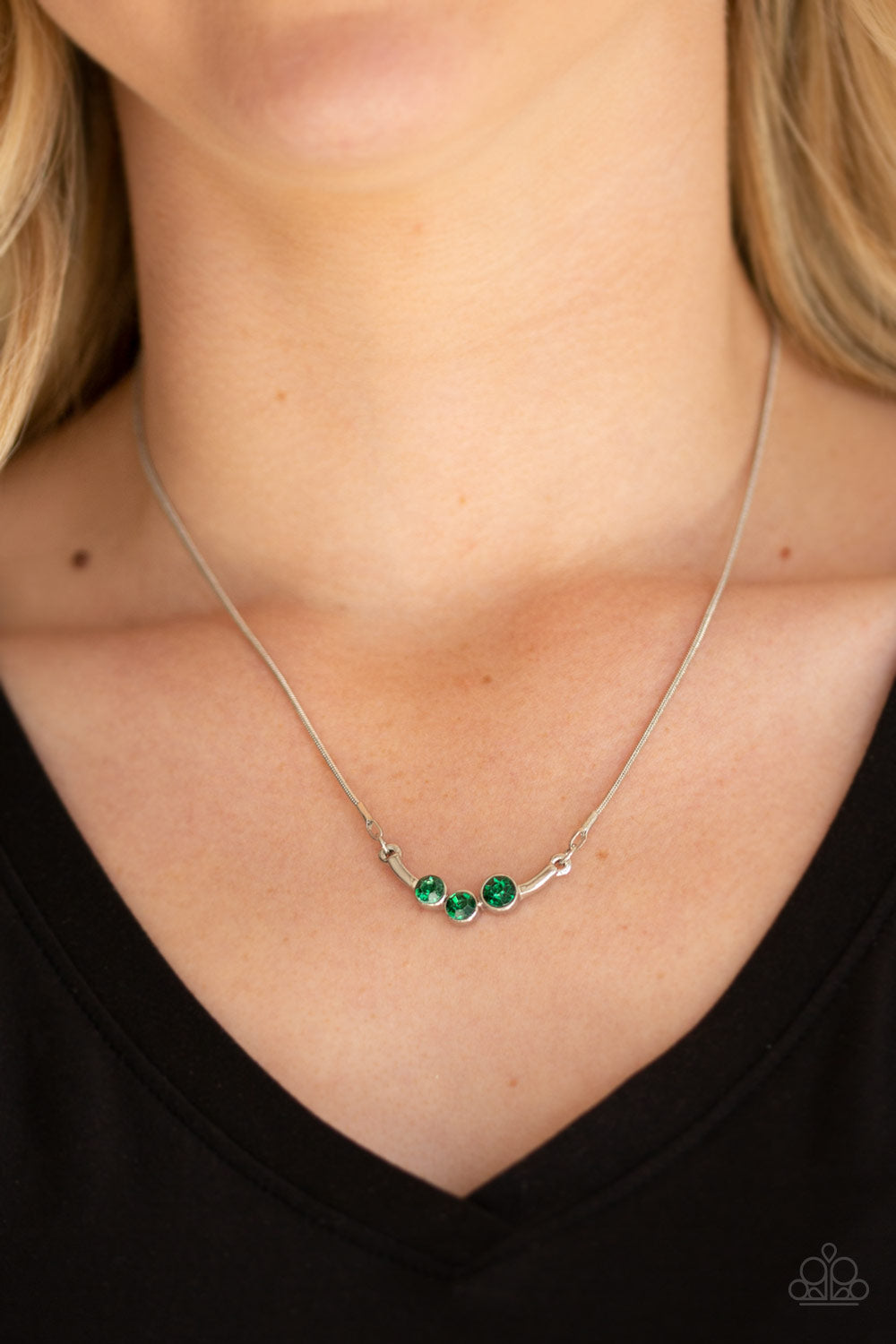 Paparazzi Sparkling Stargazer - Green Dainty Necklace