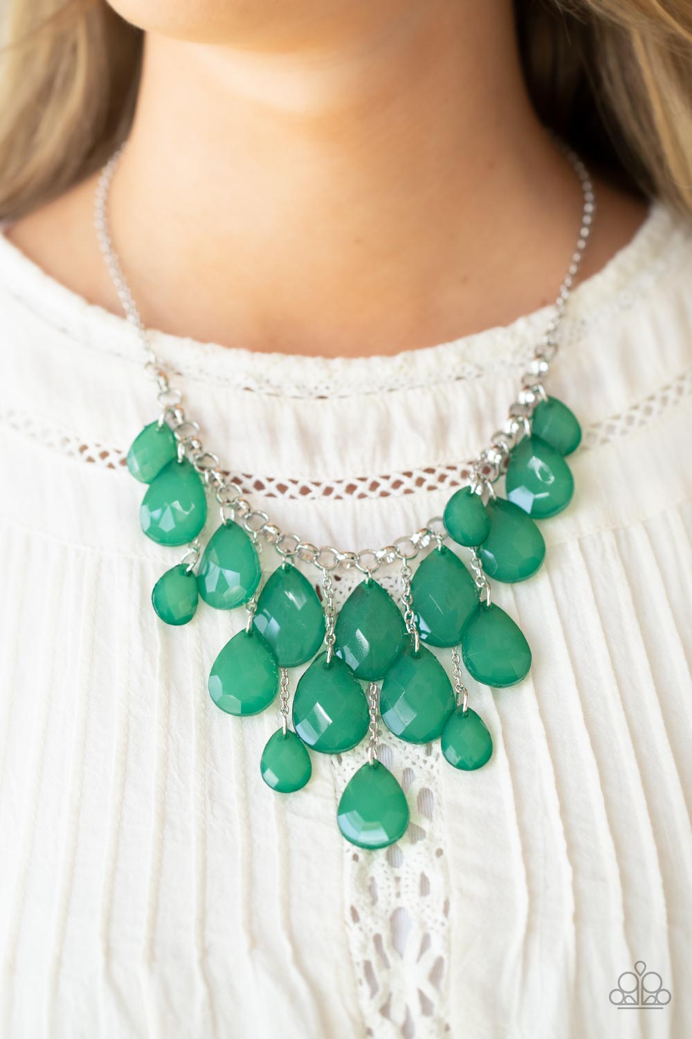 Paparaxzi Front Row Flamboyance - Green Necklace