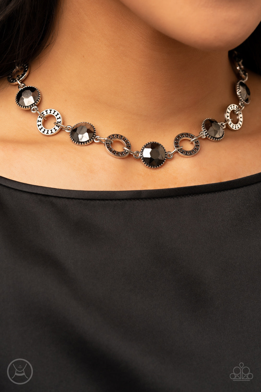 Paparazzi Rhinestone Rollout - Silver Dainty Choker